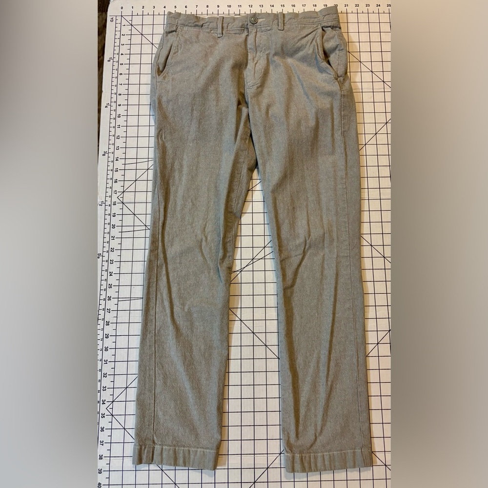 J. Crew Stretch Men’s Size 31/32‎ Gray 770 Straight Chino Pants